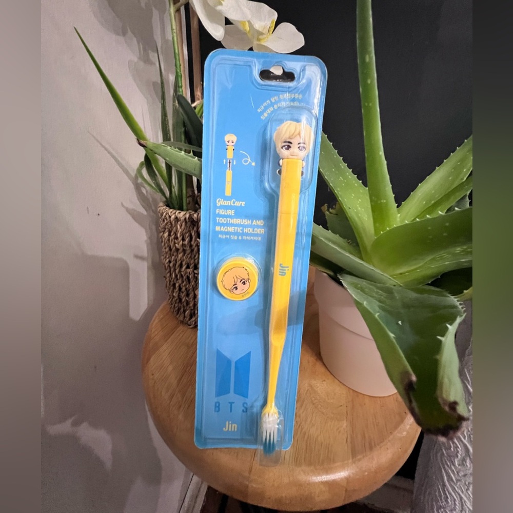BTS Jin Tootbrush
